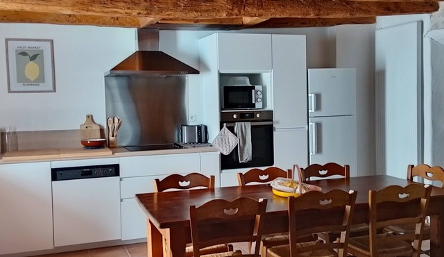 Le gite de L' Alauzet – Charming Stone House with Panoramic Tarn Views