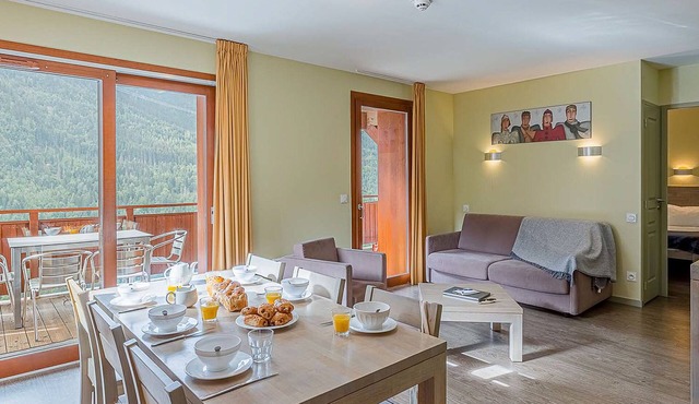 Les Epinettes by Interhome