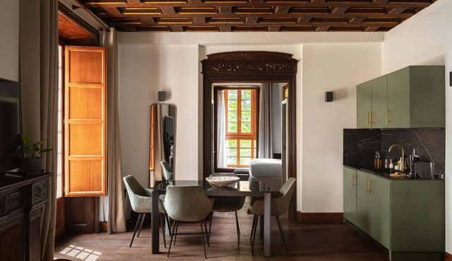 Limehome Vitoria Palacio de los Álava-Velasco