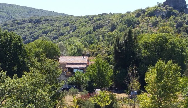 Lodging near Vallon Pont d'Arc, Ardèche Gorges Cave & the Pont d'Arc