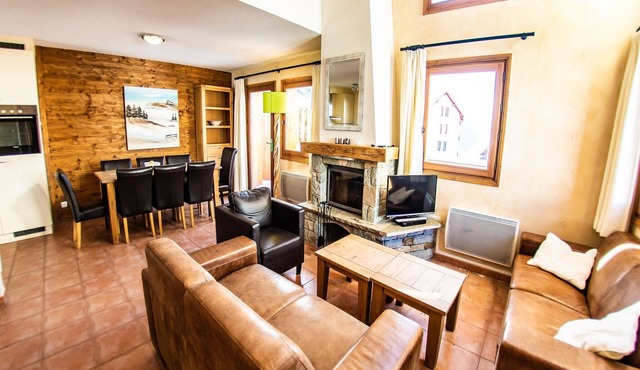 Luxurious chalet near the pistes