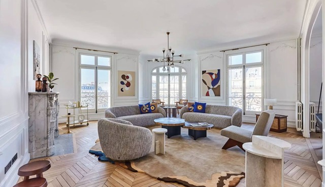 Luxurious 5BD Apartment, Parc Monceau