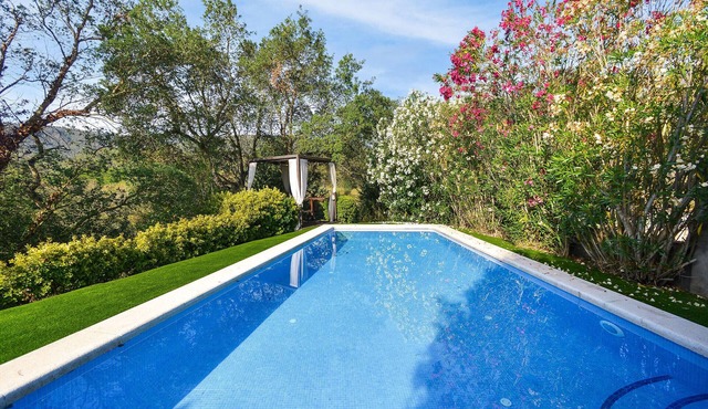 Luxury Villa with Private Pool and Wi-Fi
