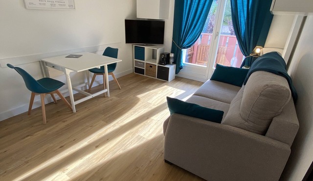 Luz-Saint-Sauveur 4-person apartment + optional garage