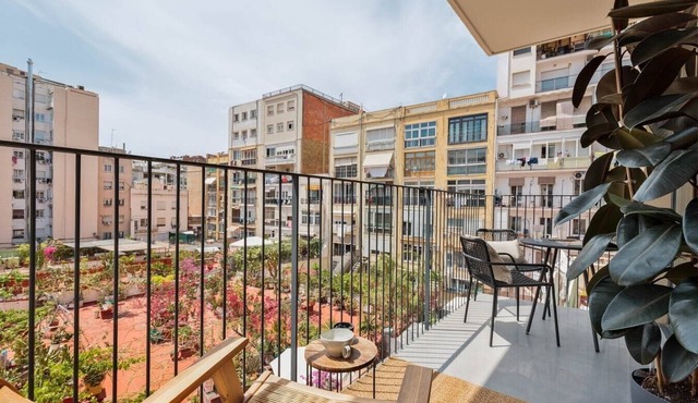 Lys - 2 bedrooms and pool in Eixample Esquerra