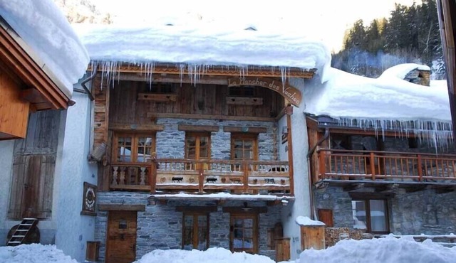 Magnificent and luxurious chalet of village of Champagny in Vanoise