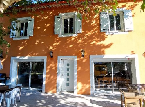 Maison Aix en Provence et grand jardin