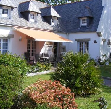 Maison classée 3 étoiles, grand jardin clos au calme Proche centre ville, 10 min des plages