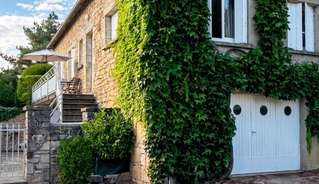 Maison confortable près de Bozouls avec jardin