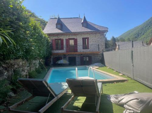 Maison de village à la montagne