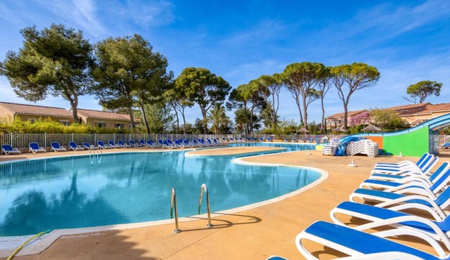 Maison - Residence avec piscine