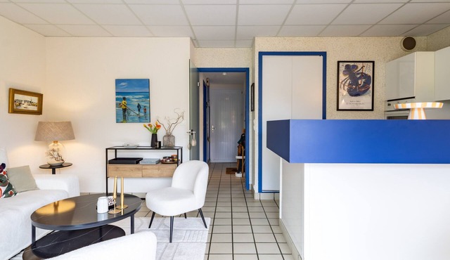Maisonette "Ker Envor" with Shared Pool, Private Terrace, and Wi-Fi