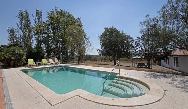 Masia 'La Geneta' with Private Pool, Wi-Fi, and Air Conditioning