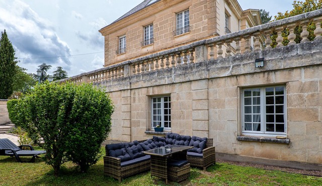 Millau apartment in bourgeois house