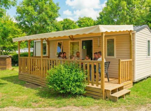 Mobil-home confortable avec terrasse à Saint-Gérons - API-1-52-1315