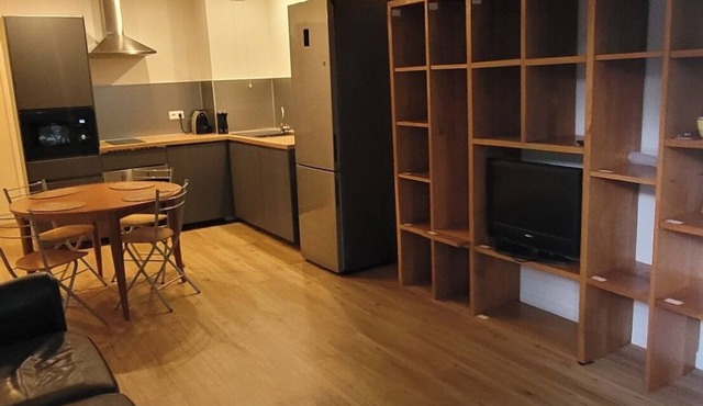 Modern apartment near RER A
