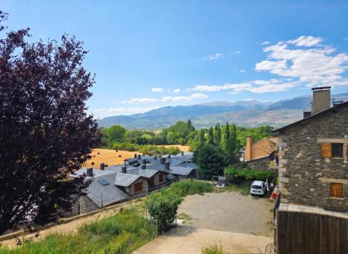 Modern Apartment in Escadarcs, 60 sqm with Mountain View