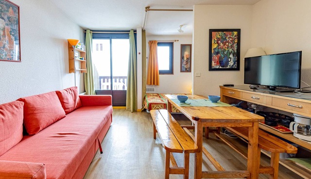 Modern Studio at the Foot of the Slopes