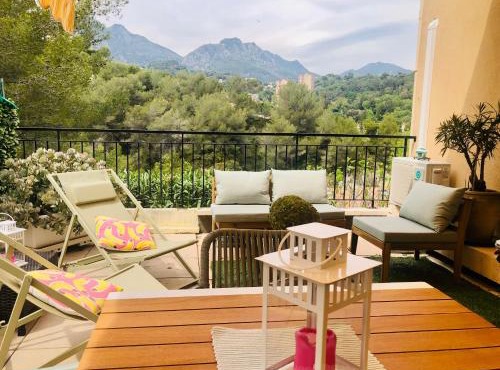 Mon Appart avec Terrasse et Piscine