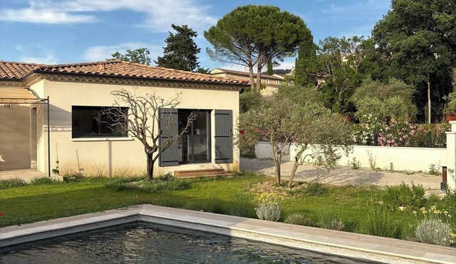 NEW 2026:COMFORTABLE AIR-CONDITIONED HOUSE, PRIVATE POOL, CLOSE TO THE VILLAGE