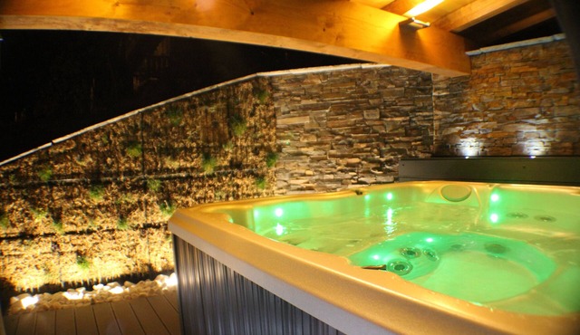 NEW APARTMENT WITH PRIVATE JACUZZI CHEMINEE CLASS 5 STARS