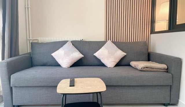 New Apartment in Paris center metro 7 & 14 Maison Blanche