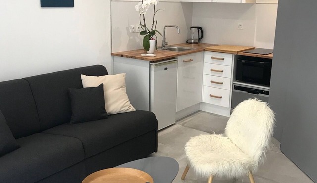 New, comfortable studio with sea view