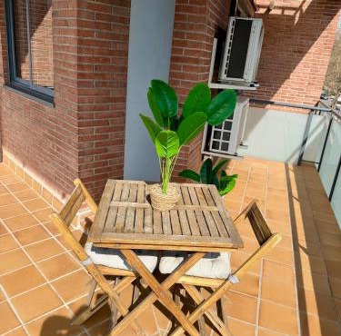 New & Sunny Apartment