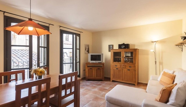 NICE APARTMENT in the CENTER of TOSSA