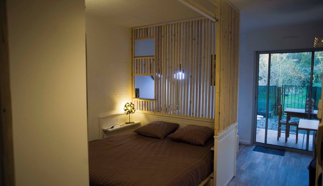 One-bedroom apartment with a private garden and a veranda - Barbotan
