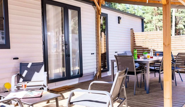 Ophéa Prestige Family Mobile Home: 2 bedrooms, sleeps 4
