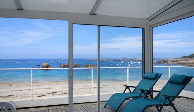 Panoramic Sea View 180° – Direct Beach Access – Terrace et Parking