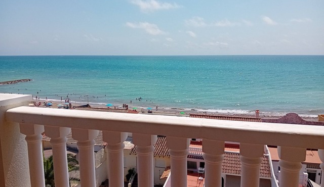 Panoramic views from its terrace. Ideal to disconnect with your partner or family