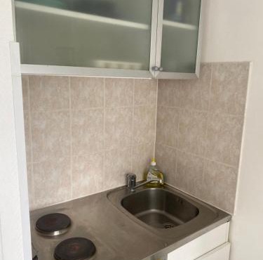 Petit logement bien placé