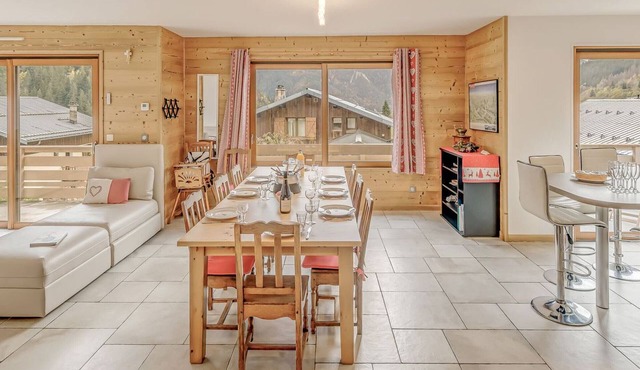 Premium Chalet in Champagny - 10 pers, 5 bedr, parking, wifi