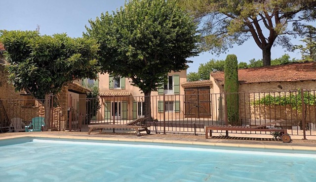 Provençal house with private pool LOU MAS PEYRETTES