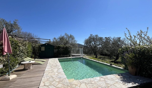 Provencal house with private pool
