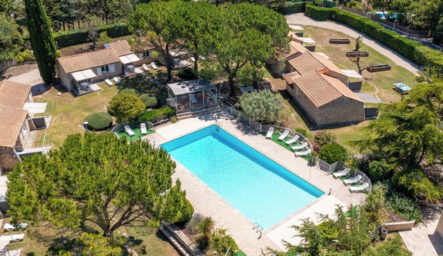 Rental with pool and AC in Provence n°9