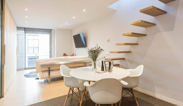 Rentals: Duplex Sant Gervasi apt, private terrace