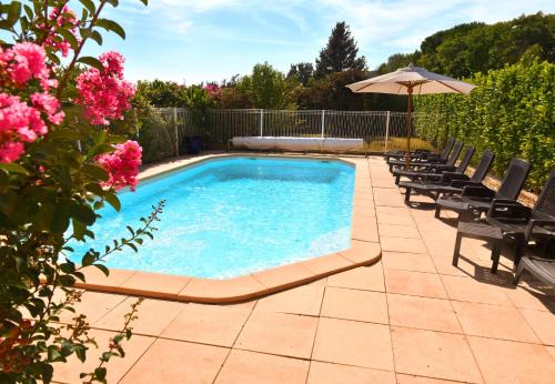 Repos et Tranquillité - Super Calme de la campagne - Clim - Grande Piscine Partagée au Sel - Déco cosy tout confort