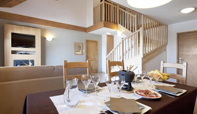 Resort center, swimming pool, terrace, balcony, tv, ski locker, 57-63m², Sainte Foy Tarentaise