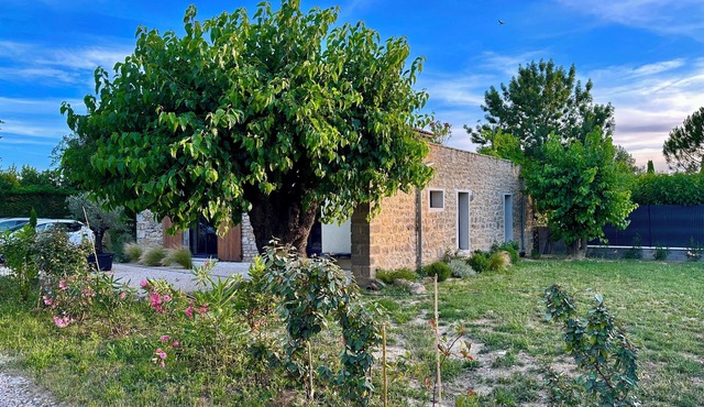 -Rooftop & jacuzzi - Country house on the banks of the Ardèche river-