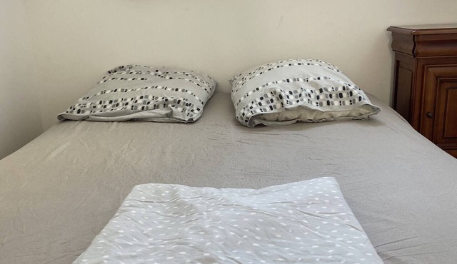 Room 'Chambre 1' with Shared Terrace, Shared Garden and Wi-Fi