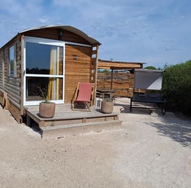 Roulotte au coeur de la Camargue