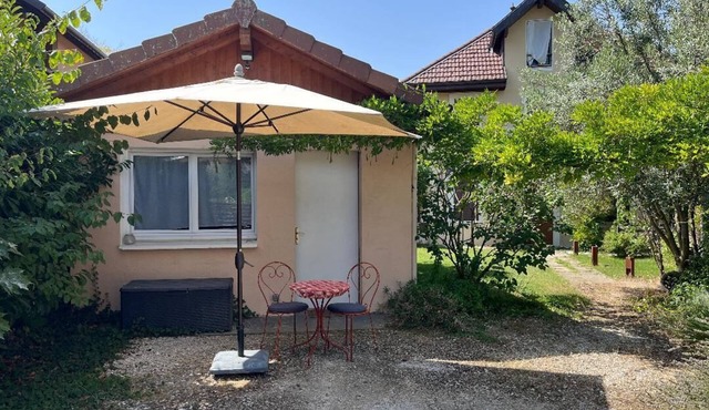 Saint-Jorioz, charming detached cottage.