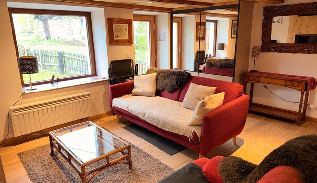 Semi-detached Chalet with Garden, 2 Bedrooms, Pets Allowed