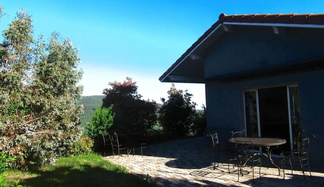 Single-Storey House for 6 Guests in Parc du Pilat with Terrace and Parking