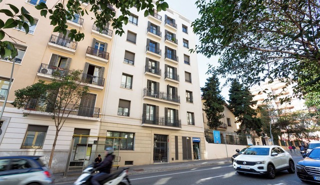 SPACIOUS AND CLASSY APARTMENT IN SARRIA-SANT GERVASIO