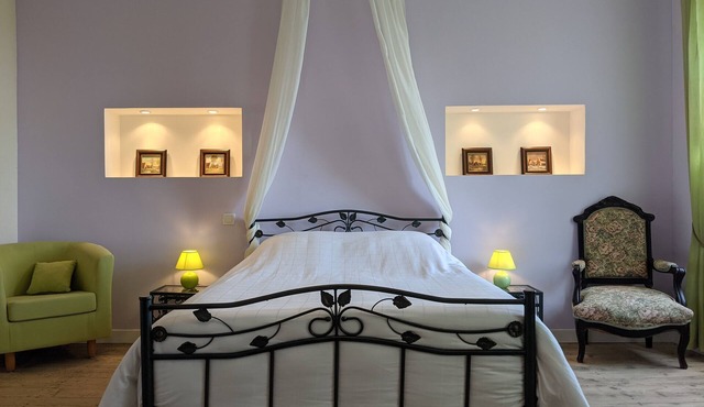 Spacious guest room with mountain views