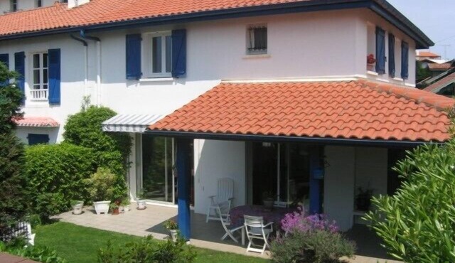 St Charles Biarritz close to the beach and the Golf du Phare